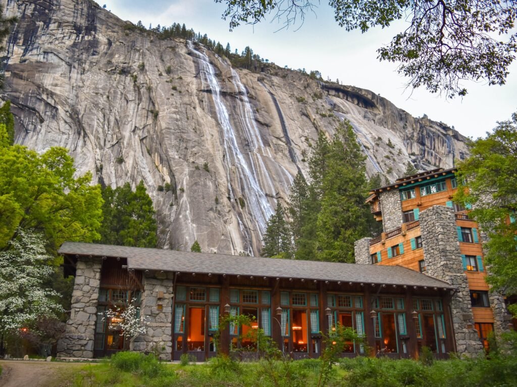 the Ahwahnee Hotel, Yosemite National Park